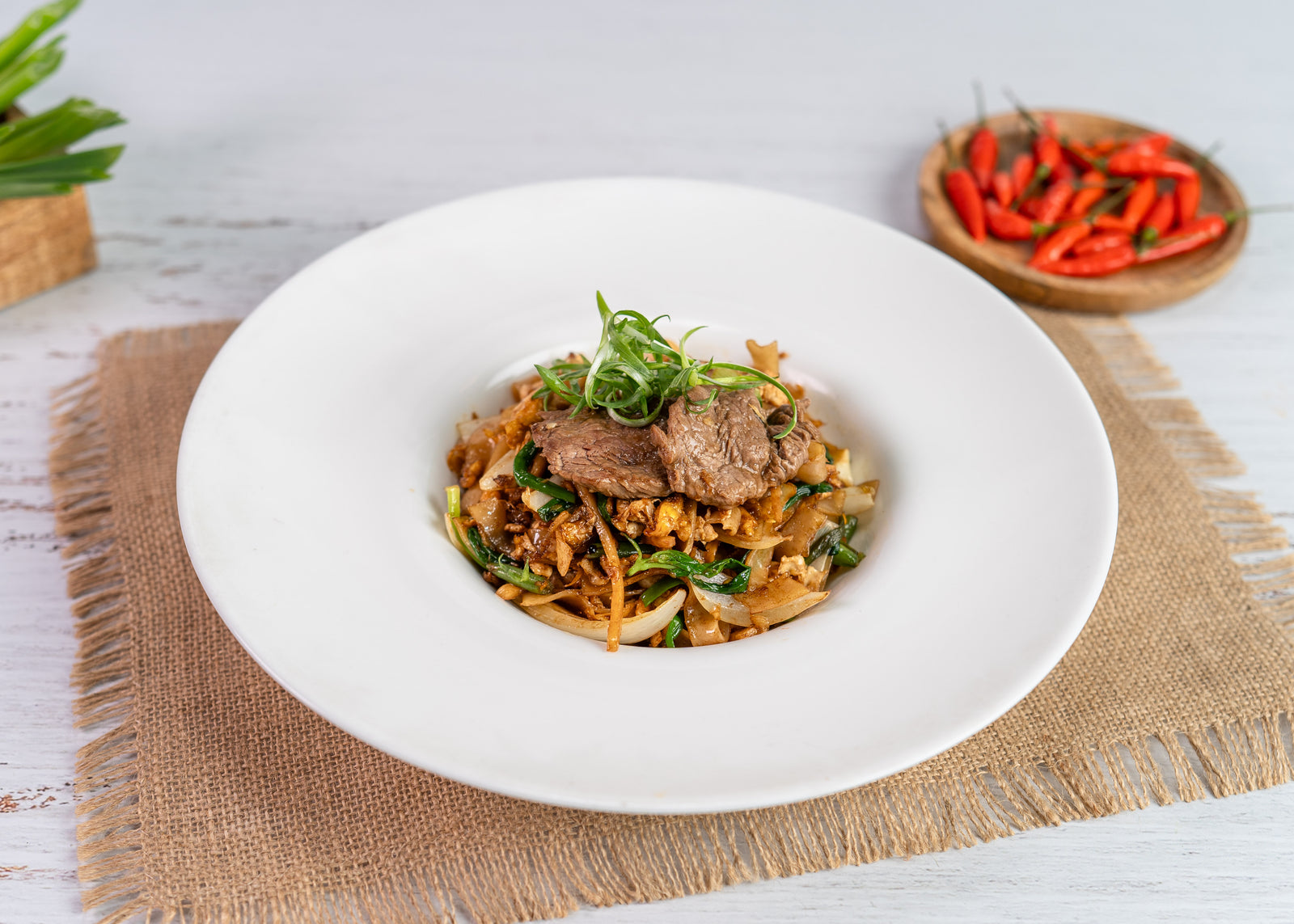 Stir Fried Spicy Noodles with Beef